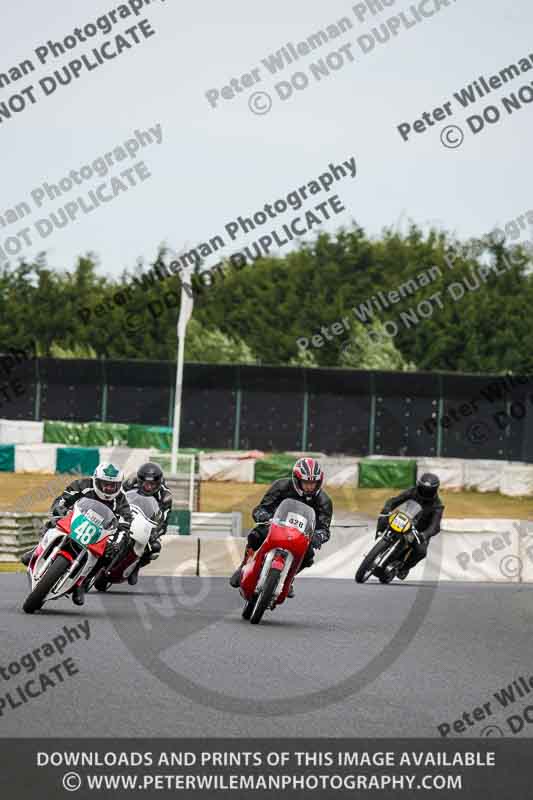 Vintage motorcycle club;eventdigitalimages;mallory park;mallory park trackday photographs;no limits trackdays;peter wileman photography;trackday digital images;trackday photos;vmcc festival 1000 bikes photographs